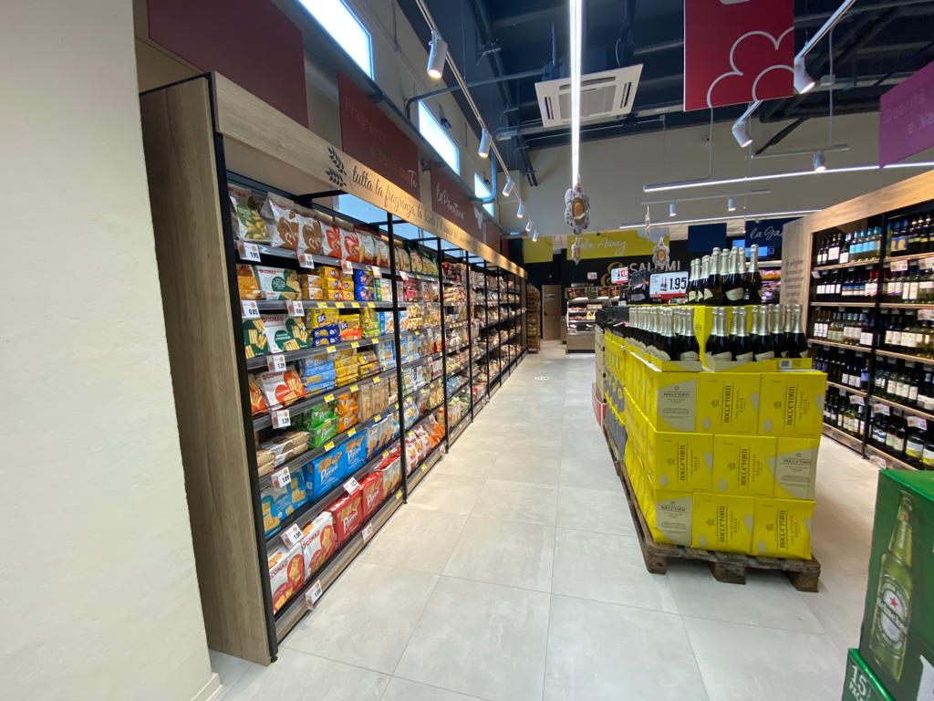 ARREDAMENTO SUPERMERCATO 03